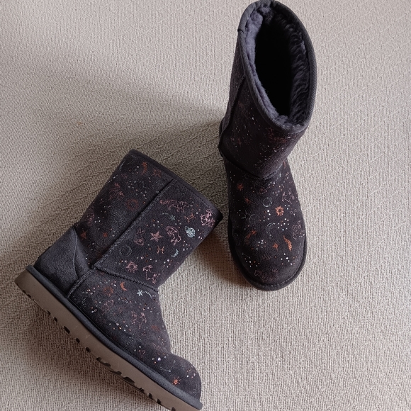 UGG ♡ zodiac suede winter boots celestial star moon - Picture 3 of 12